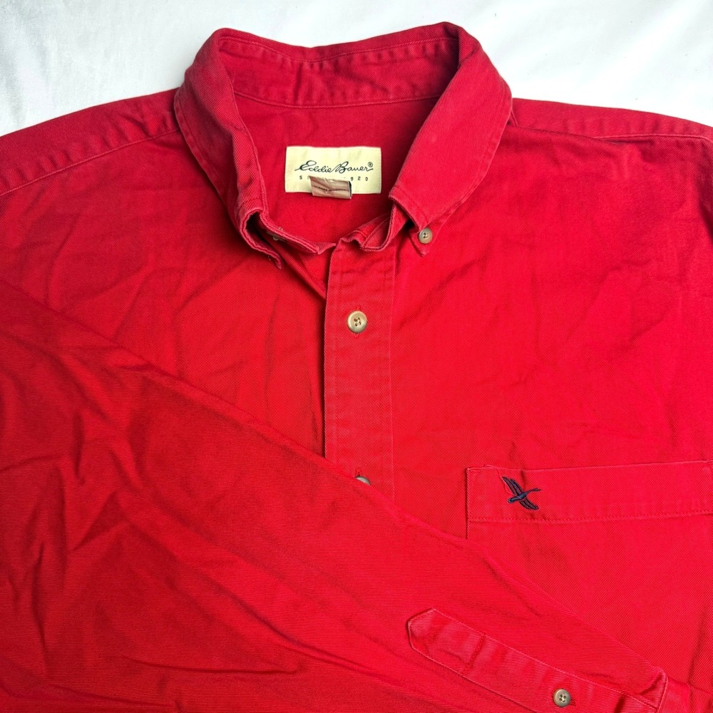 Eddie Bauer Mens M Red Button Down Shirt Long Sleeve Cotton Twill Casual Vintage
